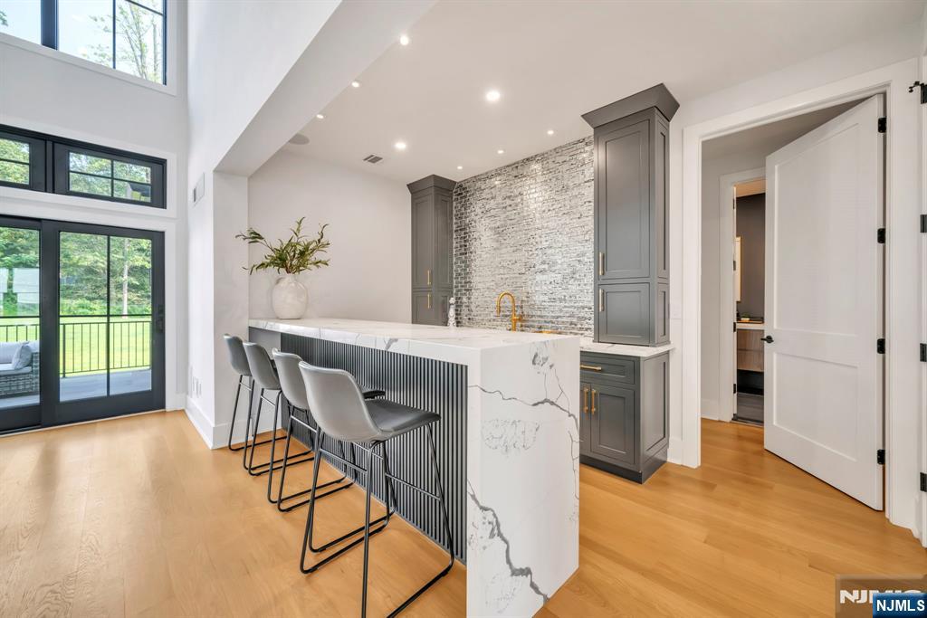 12 Hamilton Drive