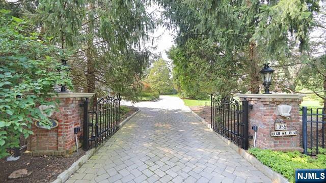 1055 High Mountain Road