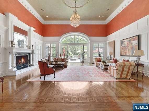 1055 High Mountain Road
