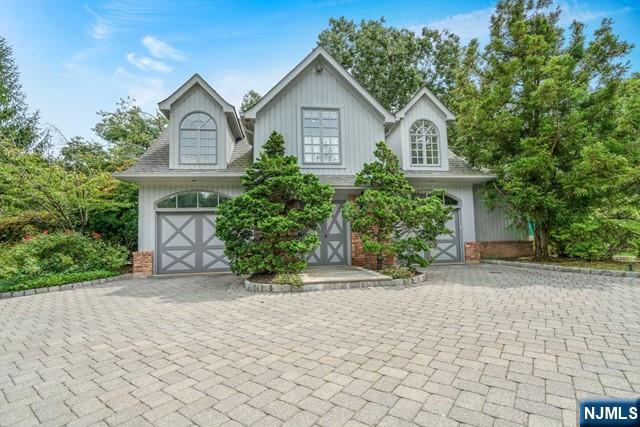 1055 High Mountain Road