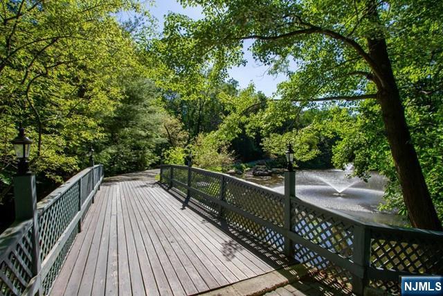 1055 High Mountain Road