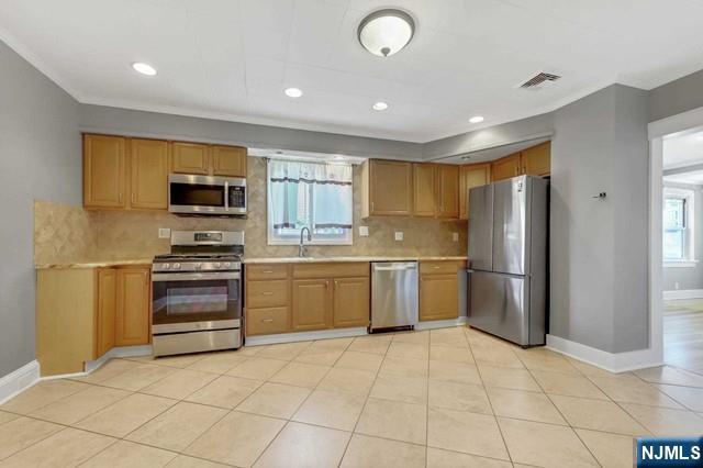 13-13 4th Street