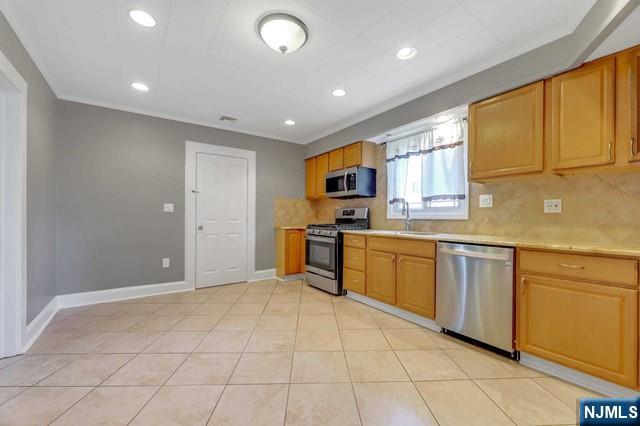 13-13 4th Street
