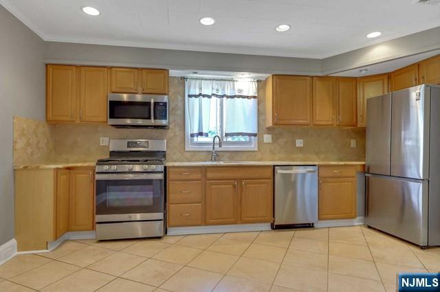 13-13 4th Street