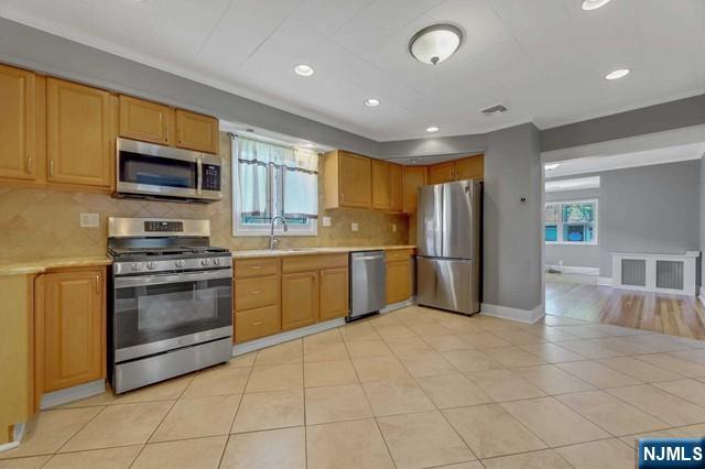 13-13 4th Street