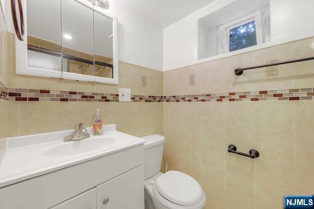 13-13 4th Street