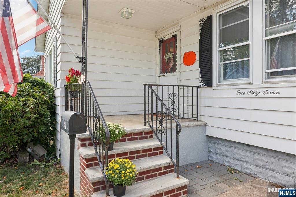 167 Vreeland Avenue