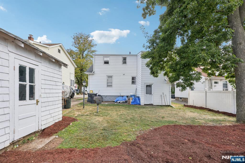 167 Vreeland Avenue