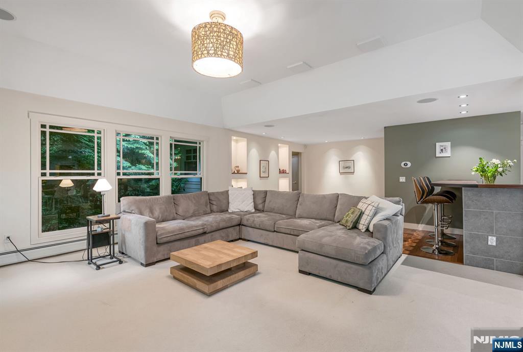 275 Gregory Road