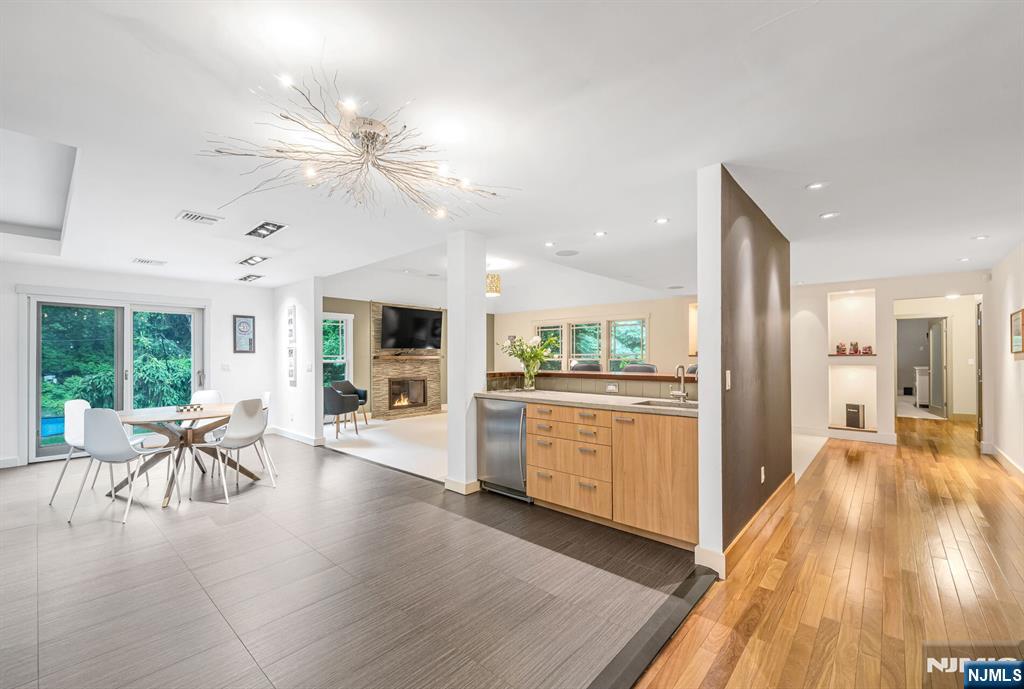 275 Gregory Road