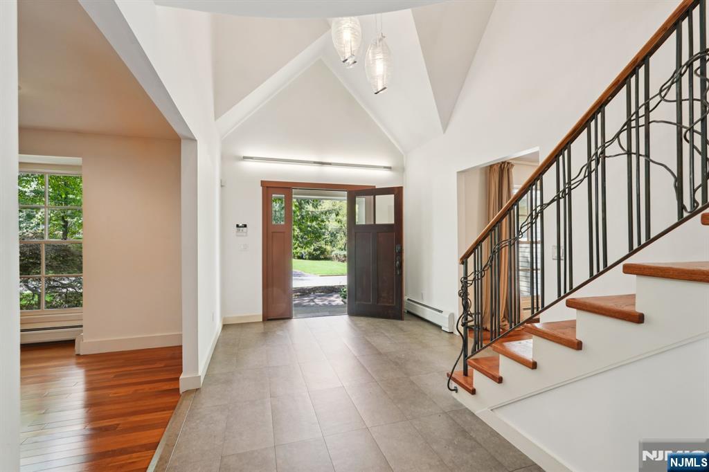 275 Gregory Road