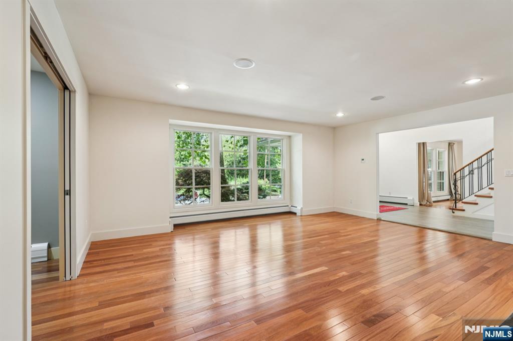 275 Gregory Road