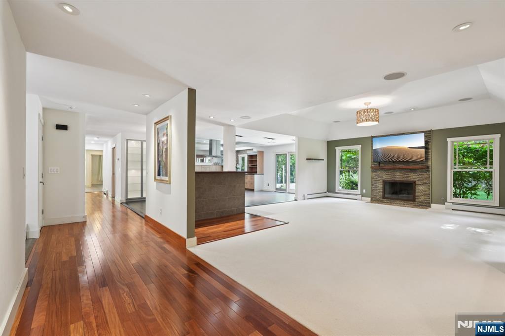 275 Gregory Road