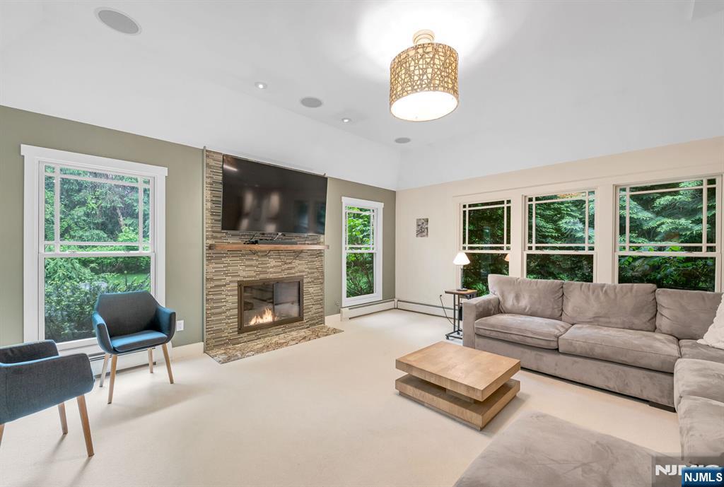 275 Gregory Road