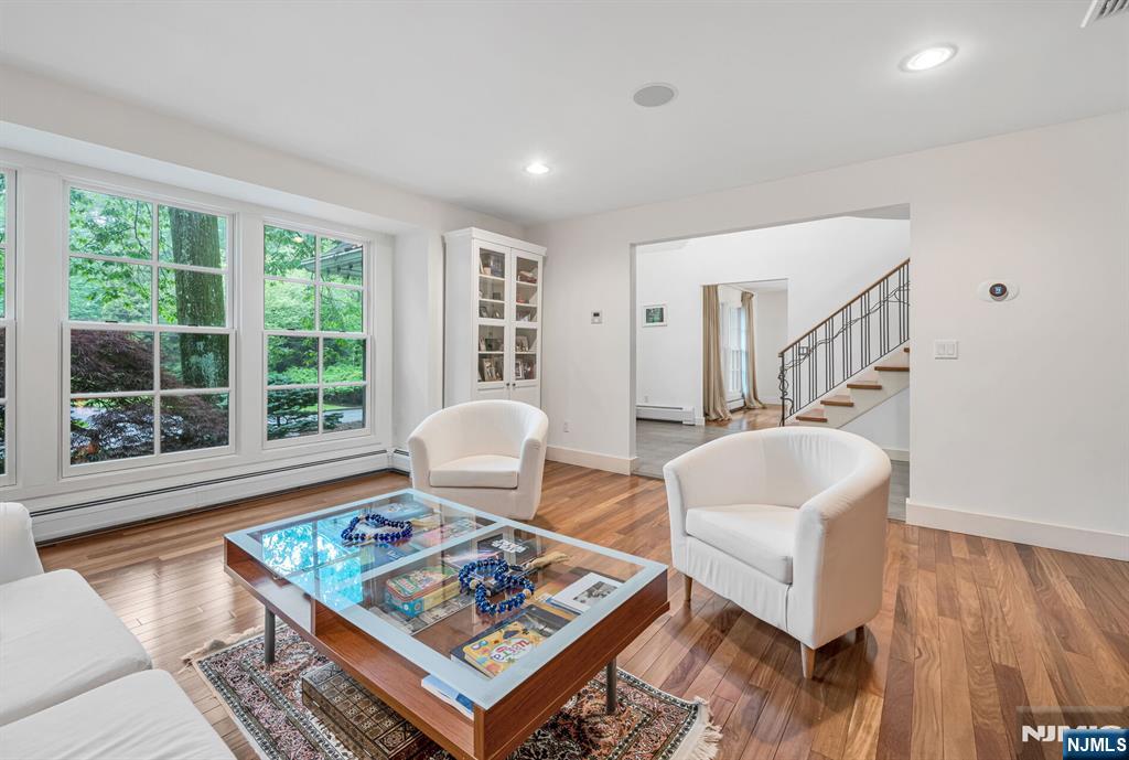 275 Gregory Road