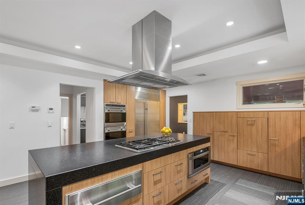 275 Gregory Road