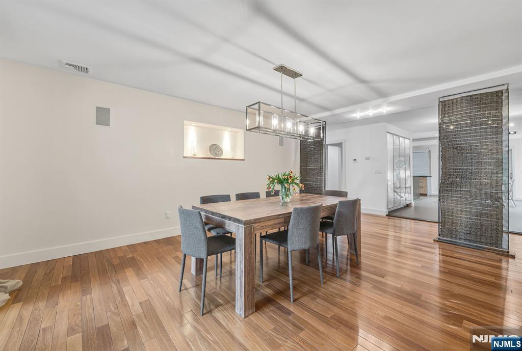 275 Gregory Road