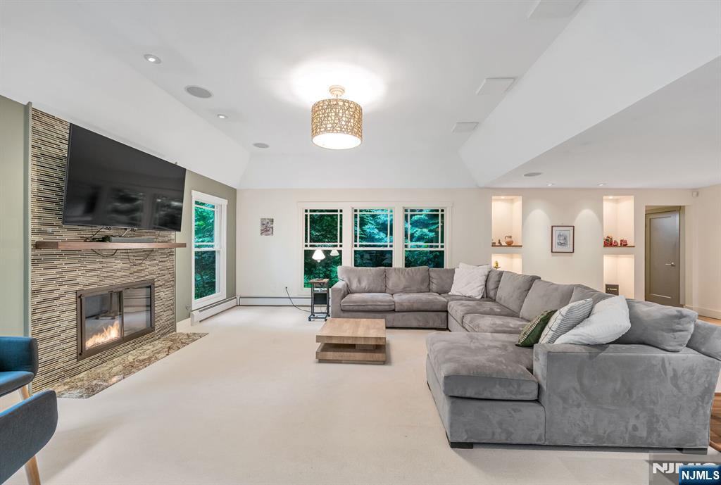 275 Gregory Road