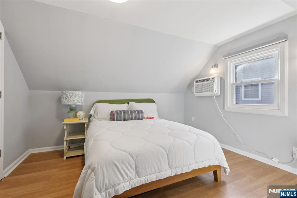 9-06 Mason Place