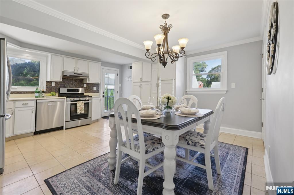 9-06 Mason Place
