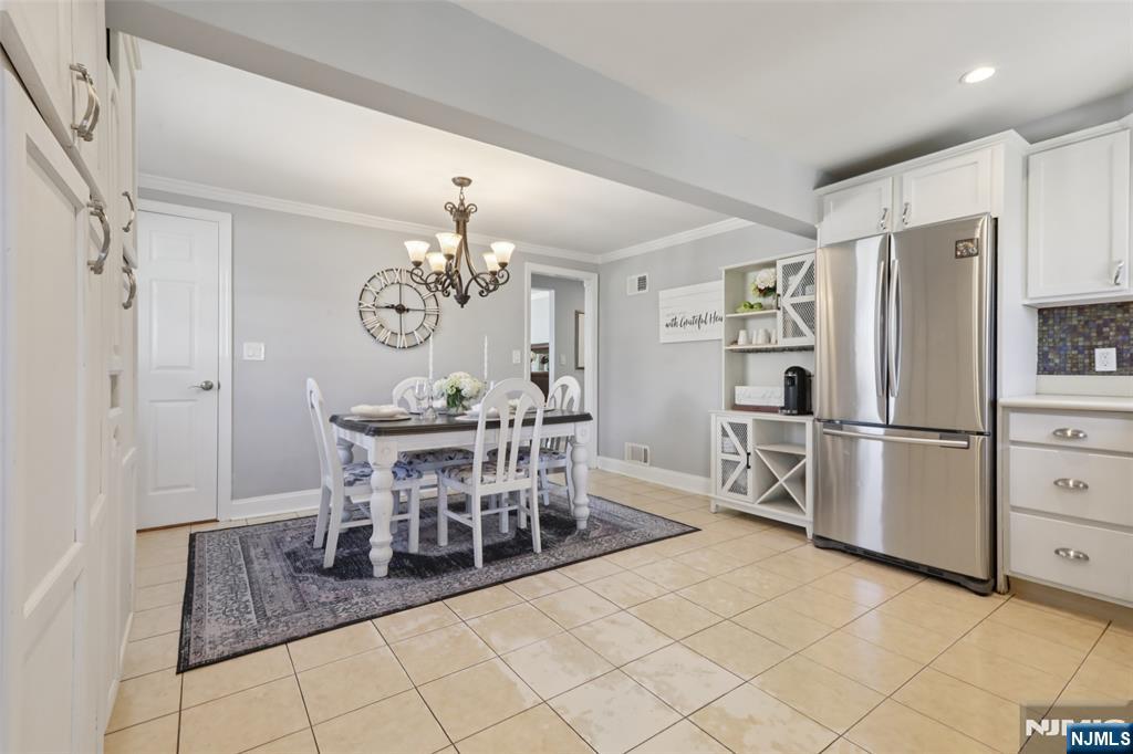 9-06 Mason Place