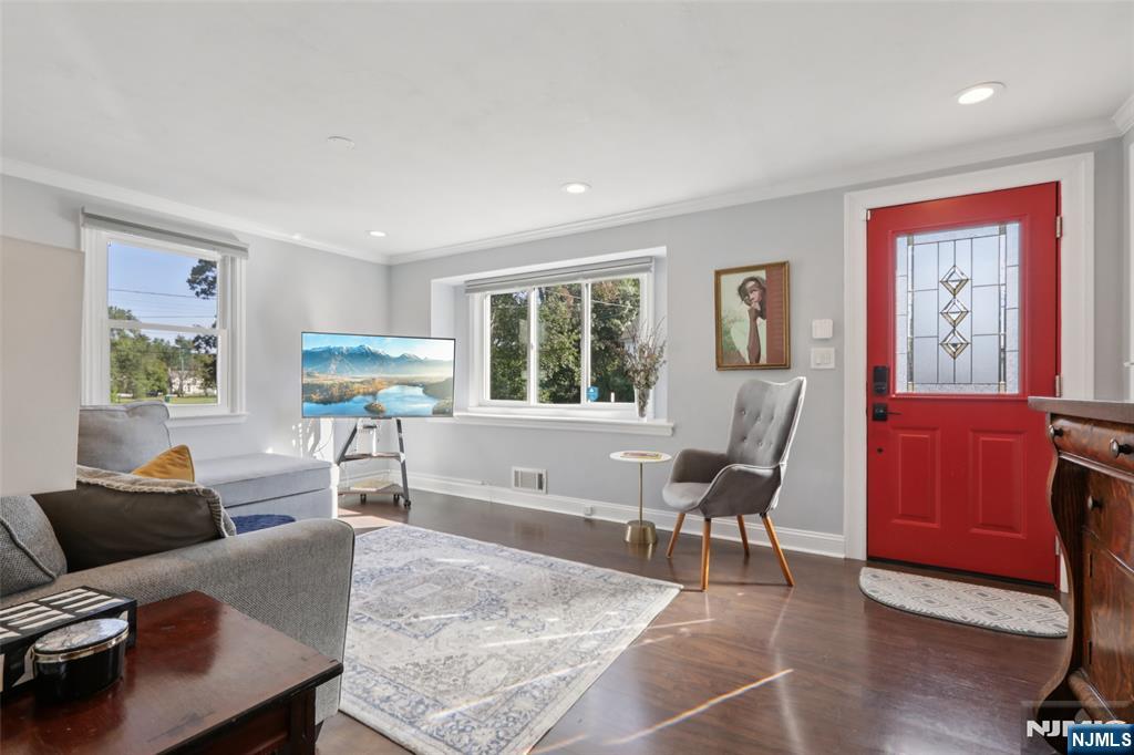 9-06 Mason Place
