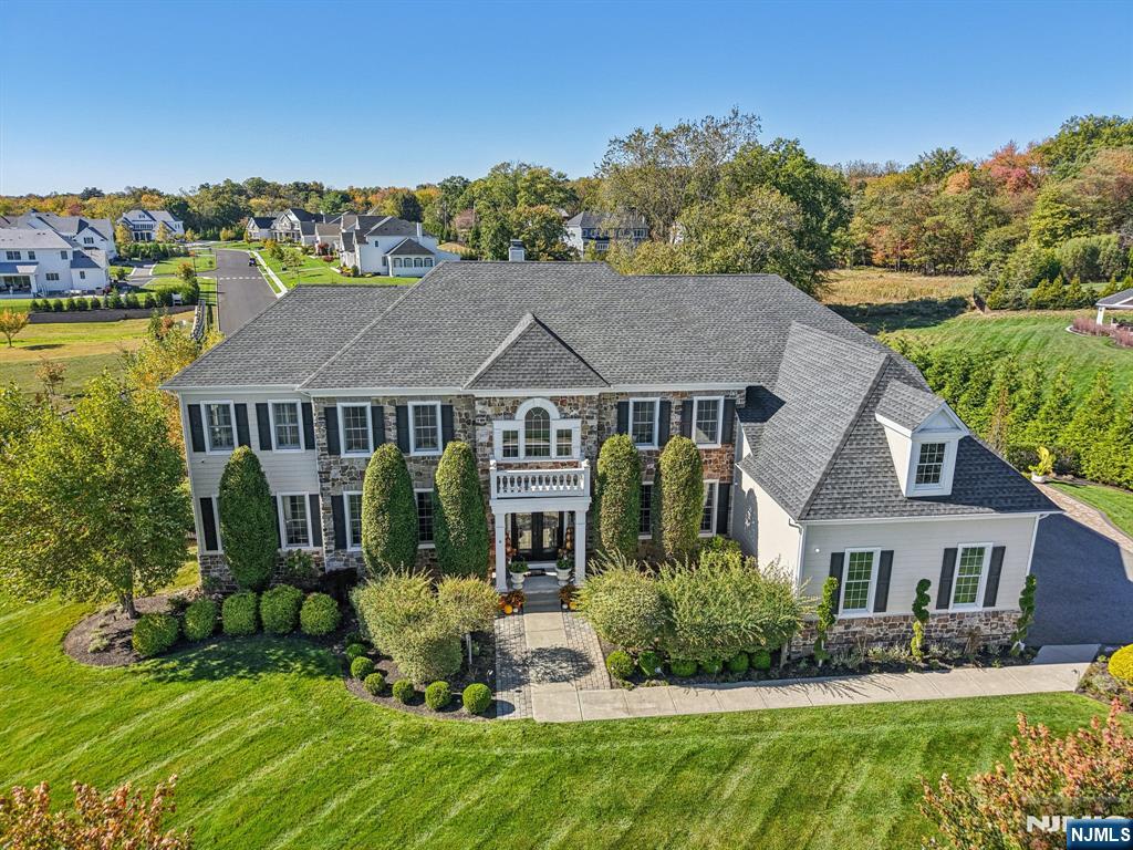 6 Northwood Drive