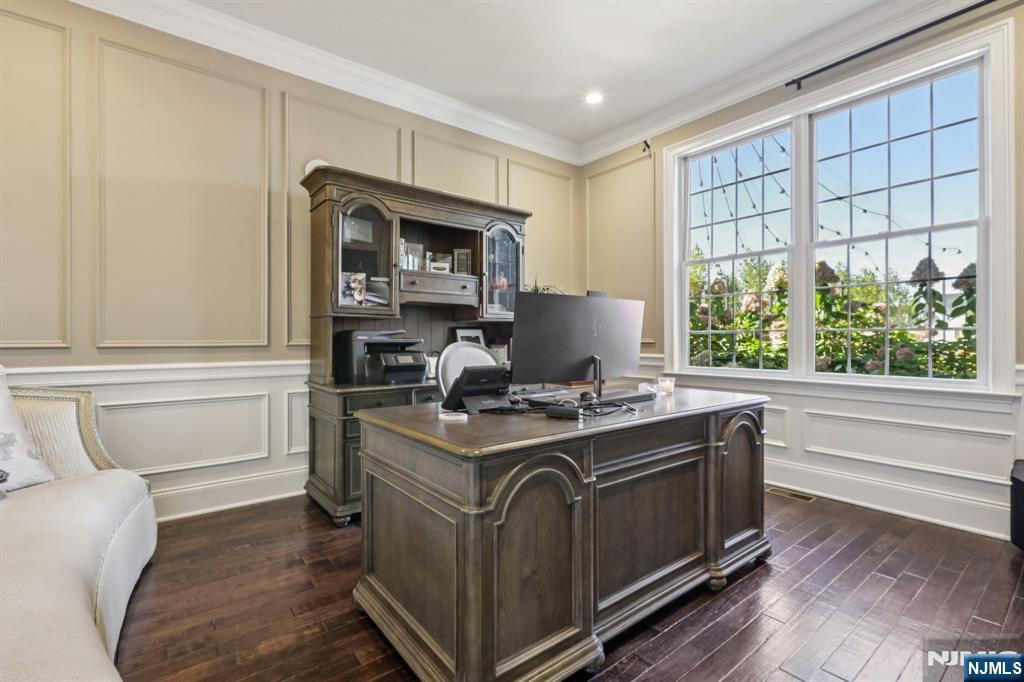 6 Northwood Drive