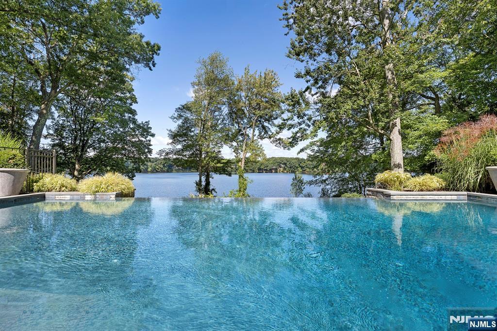 907 Scioto Drive