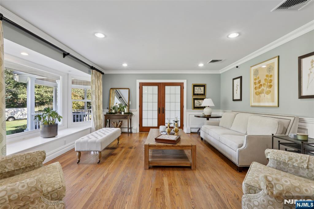 5 Academy Road