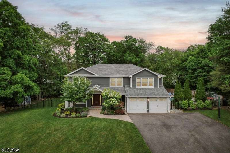 8 Hopi Ct