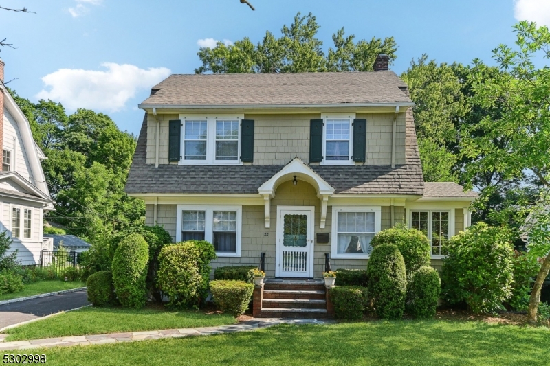 22 Euclid Pl