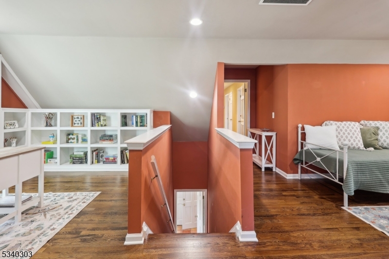 17 Uptom Pine Rd