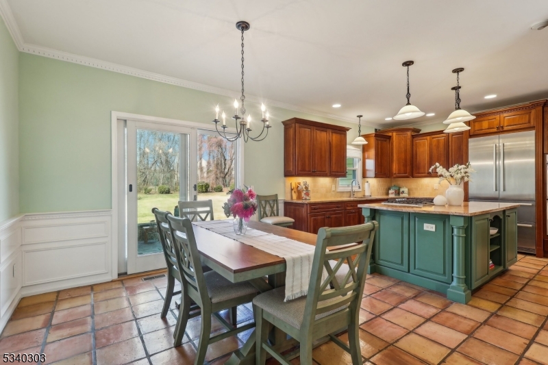 17 Uptom Pine Rd