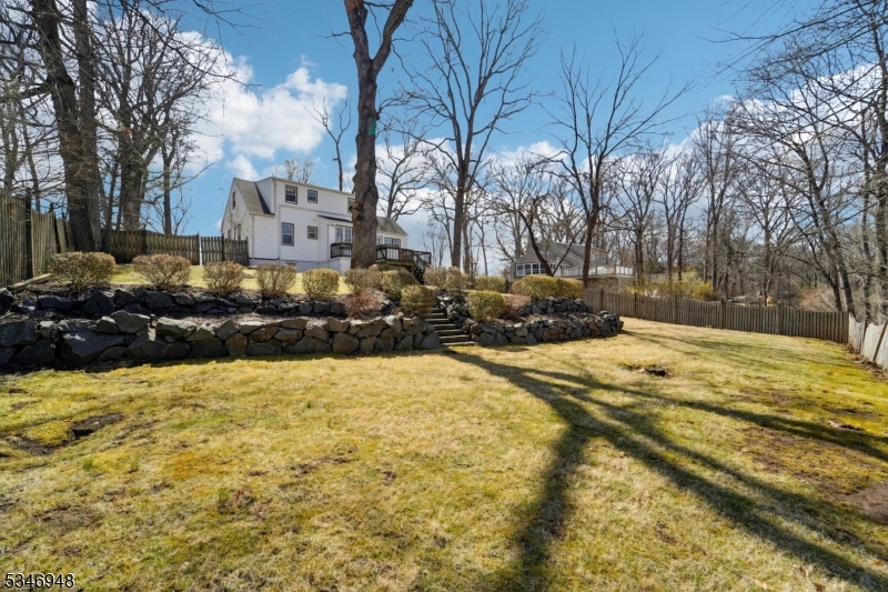 704 Long Hill Rd