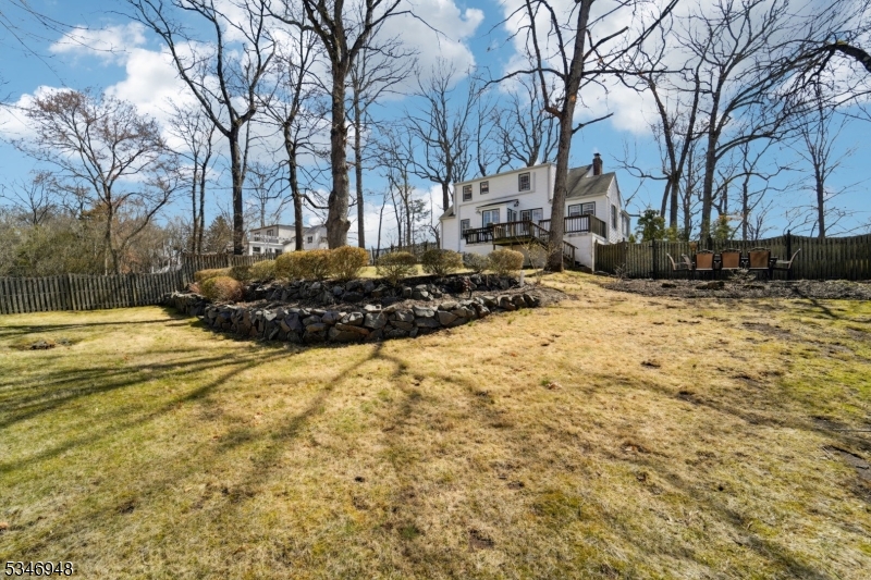 704 Long Hill Rd
