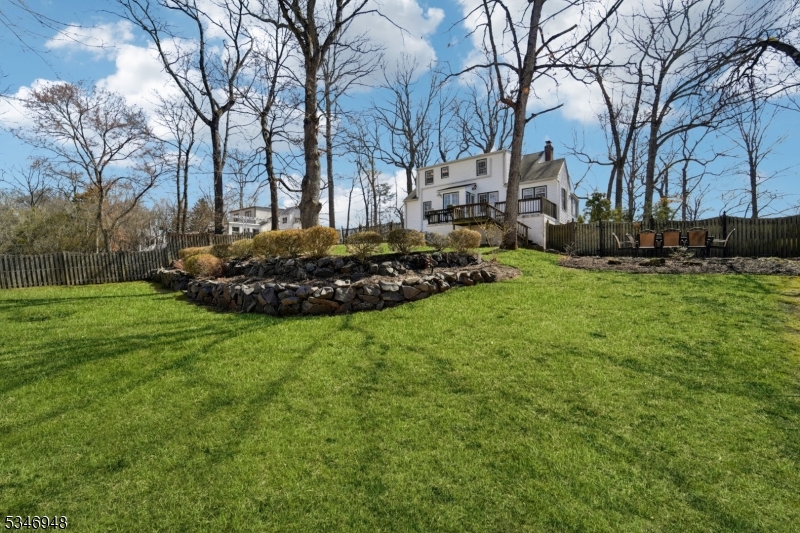 704 Long Hill Rd