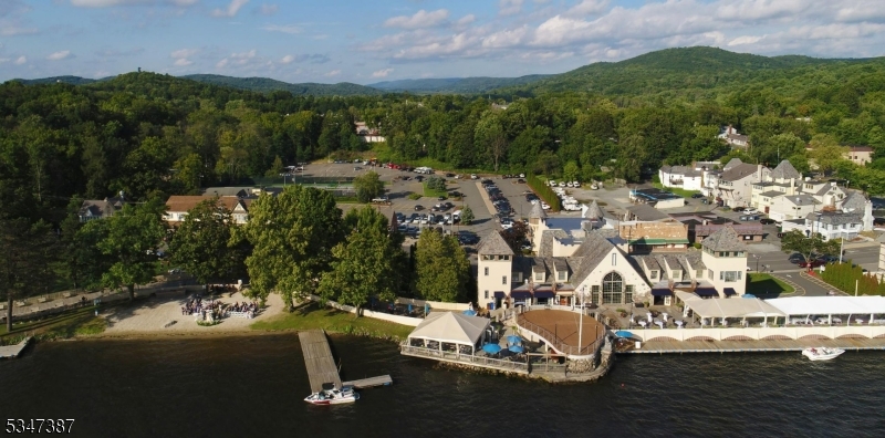 104 Summit Rd