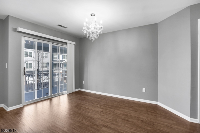 215 Sheffield Ct