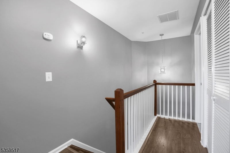215 Sheffield Ct