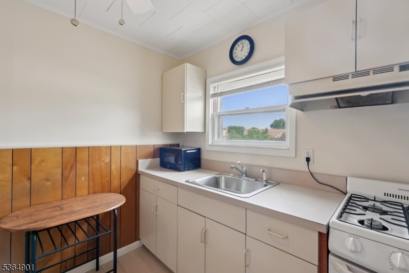 133 Catherine Ave