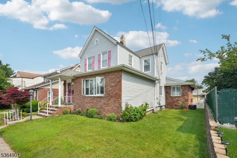 133 Catherine Ave