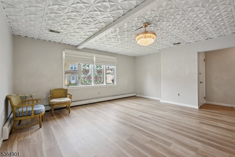 133 Catherine Ave