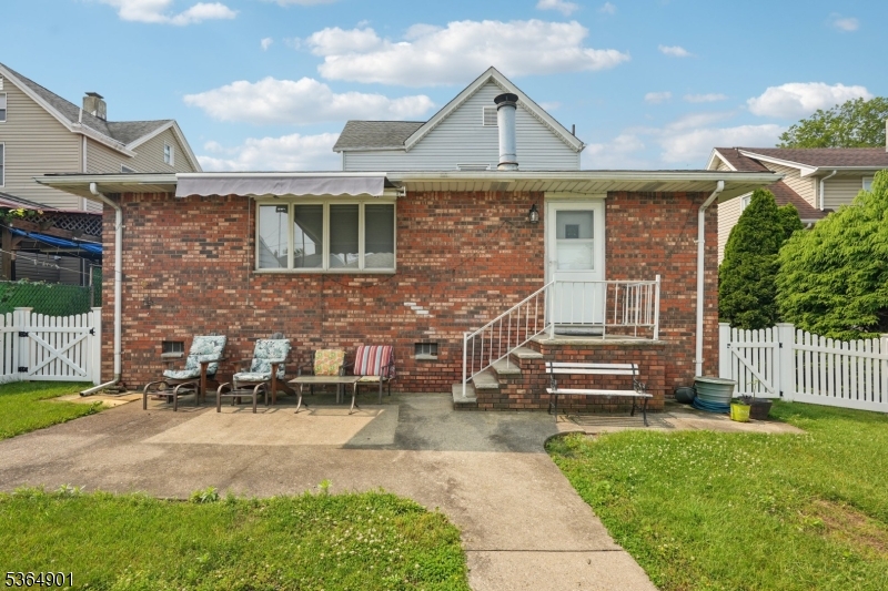 133 Catherine Ave