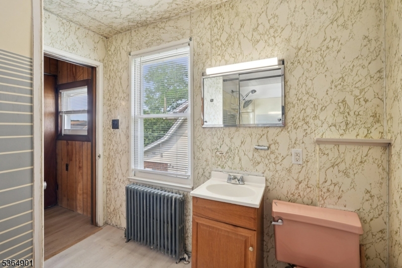133 Catherine Ave