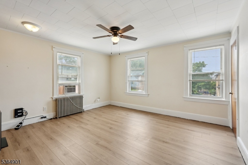133 Catherine Ave
