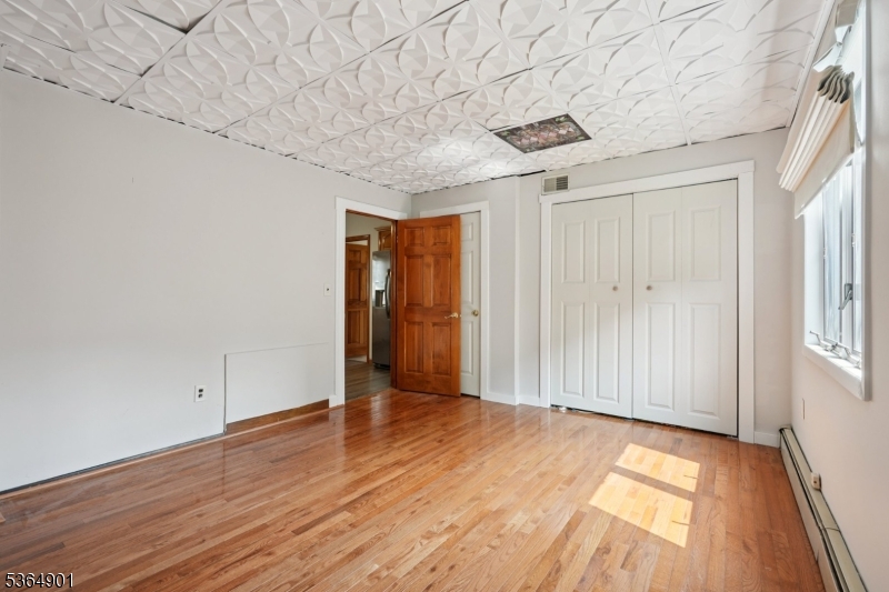 133 Catherine Ave