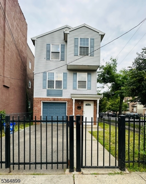 16 Kent St