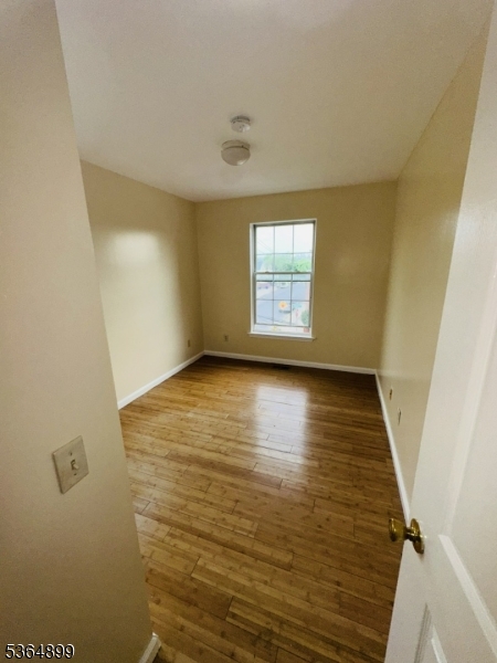 16 Kent St