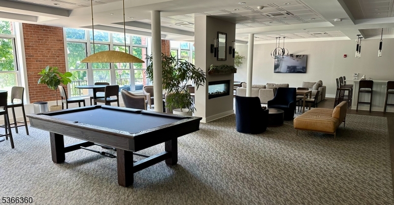220 Main St 202